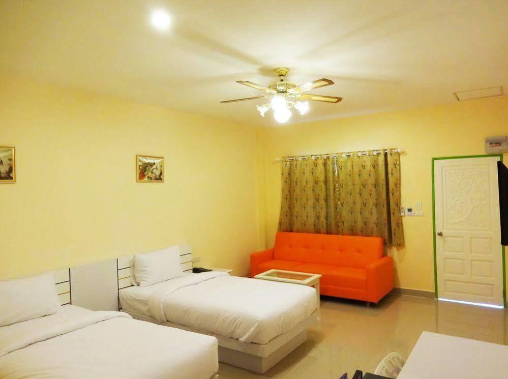 Holland Resort Phuket מראה חיצוני תמונה